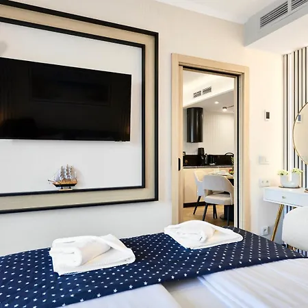 Golden Hour Apartments- Loft H 414 Świnoujście