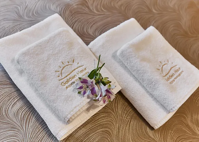 Golden Hour Apartments- Loft H 414